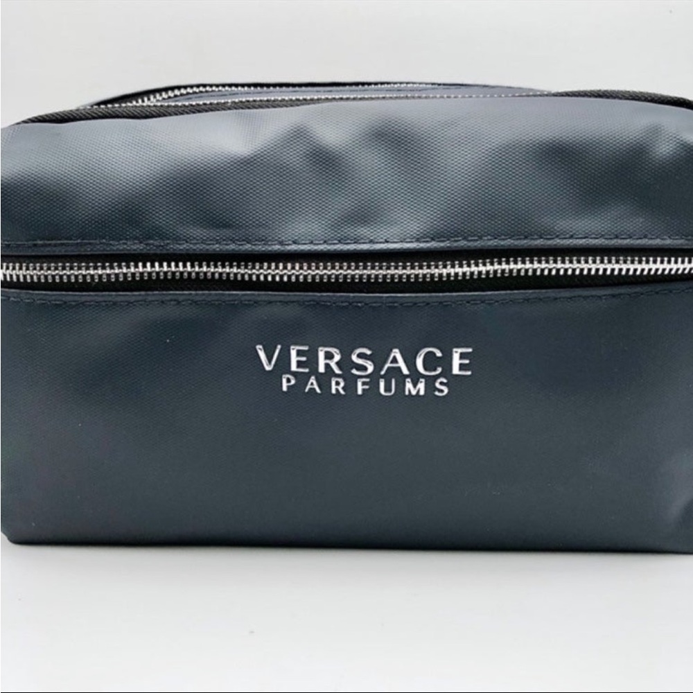 Versace - Picture 5 of 8
